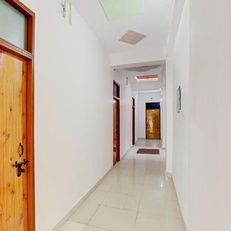 Hotel O Blu Moon Ghaziabad Zewnętrze zdjęcie