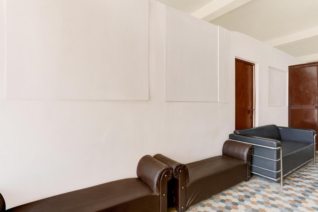 Hotel O Blu Moon Ghaziabad Zewnętrze zdjęcie