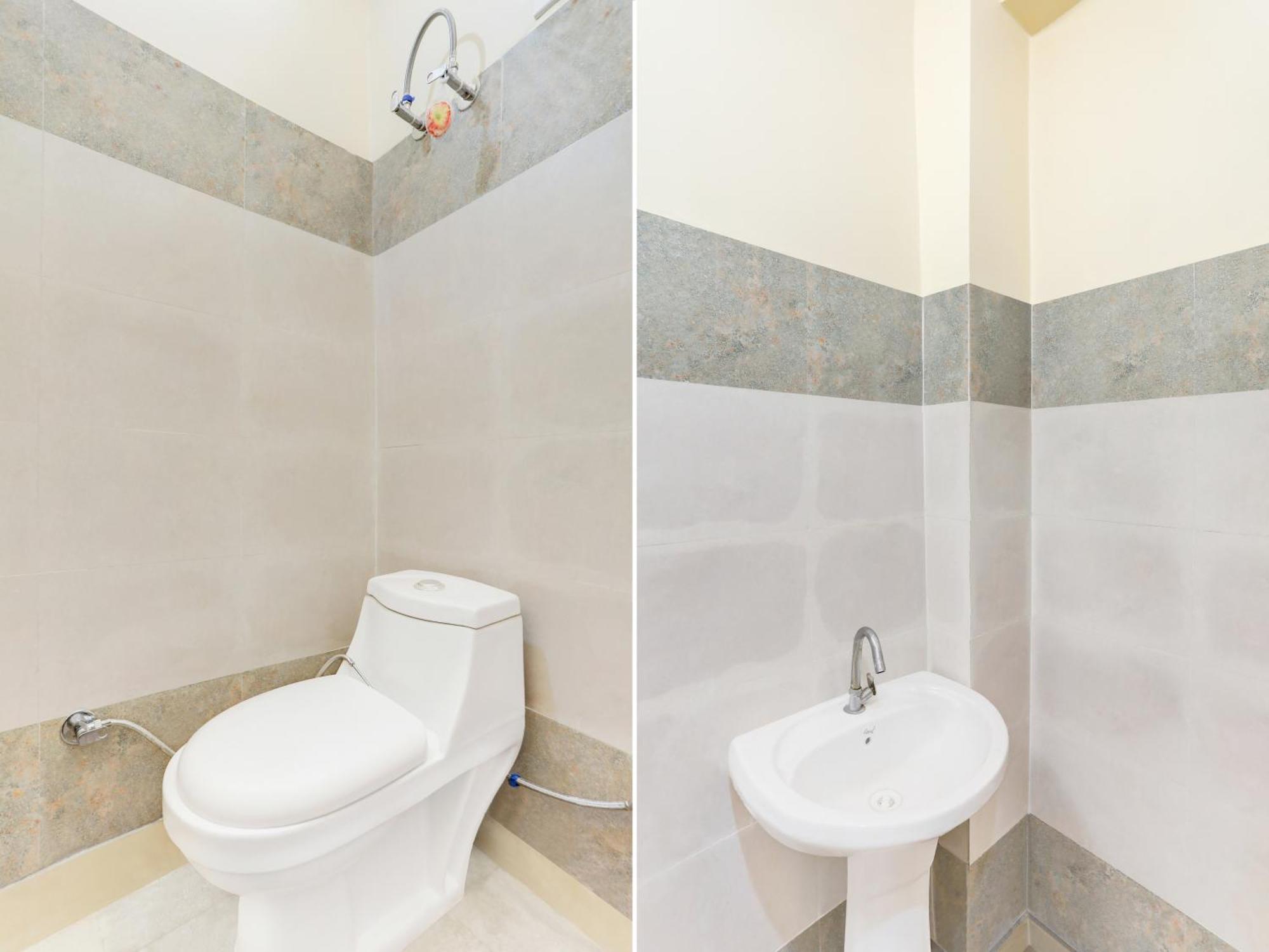 Hotel O Blu Moon Ghaziabad Zewnętrze zdjęcie